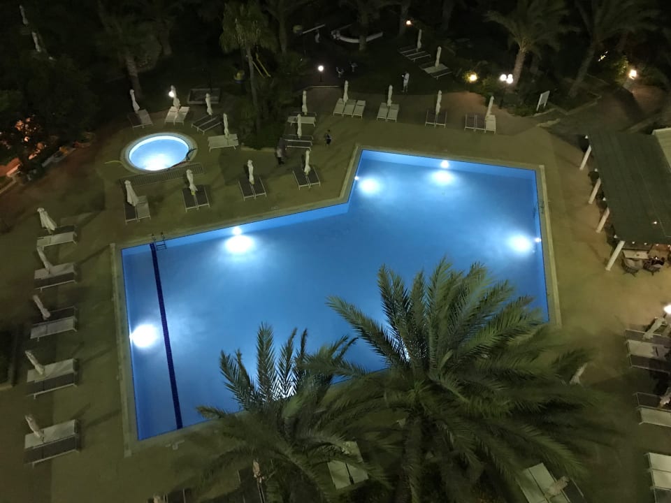 Pool Crystal Springs Beach Hotel