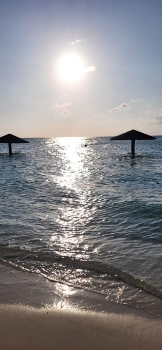 Strand Centara Ras Fushi Resort & Spa Maldives