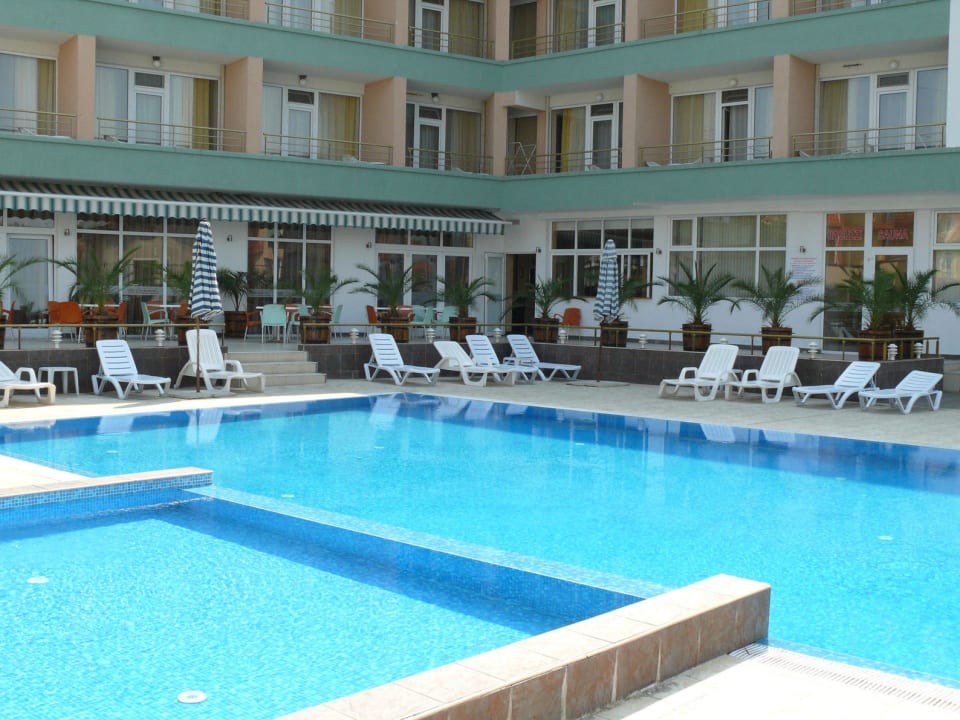 Pool Hotel Onyx
