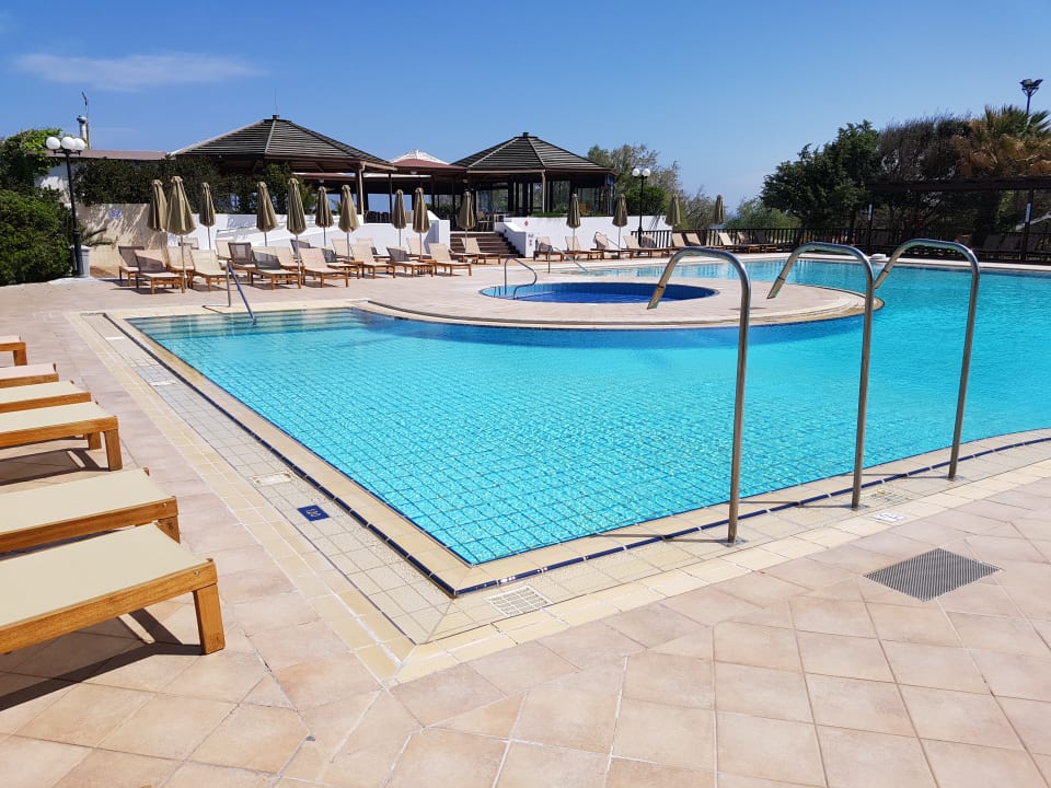Pool Apollonia Beach Resort & Spa