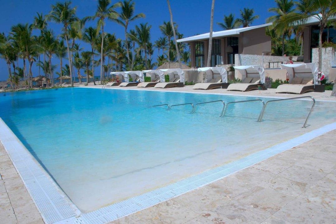 Neuer Royal Pool am Strand Catalonia Royal Bavaro - Adults only