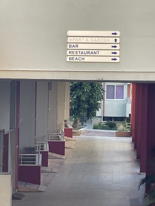 Gartenanlage Hotel Sirma