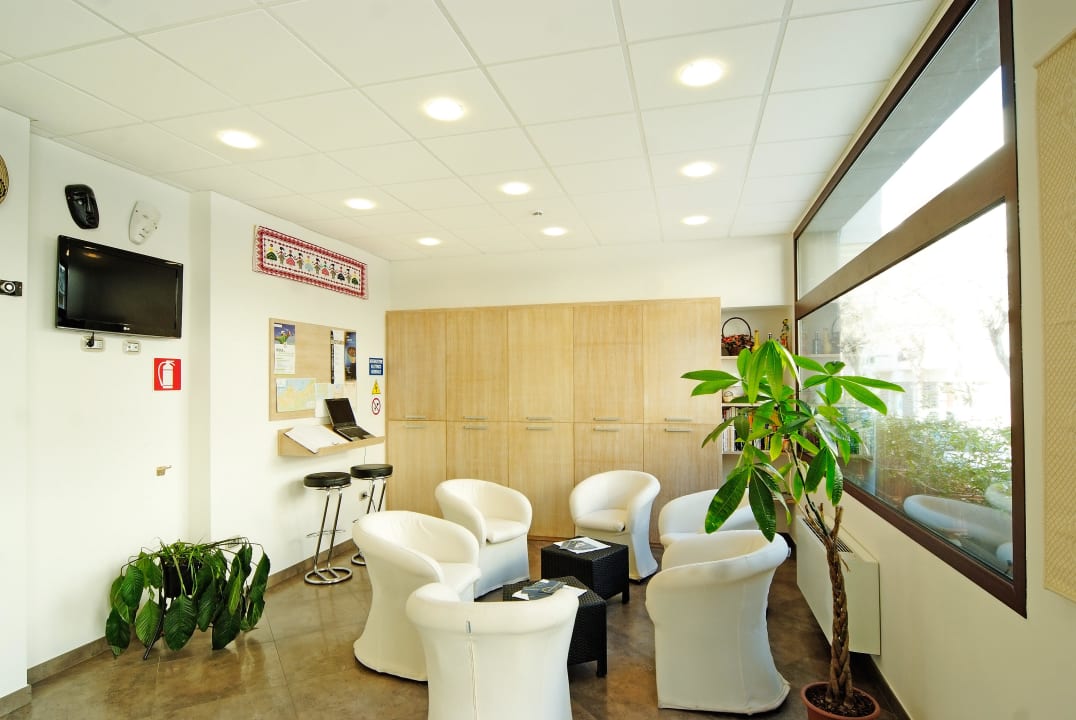 Internet Point Hotel Domomea