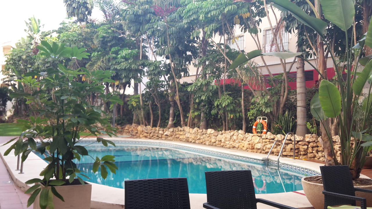 Kleiner Pool im Innenhof AluaSun Lago Rojo - Adults Recomended