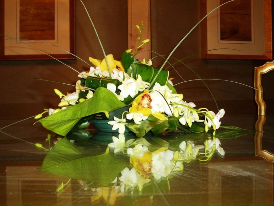 Presidential Suite - frische Blumendekoration Emirates Palace Mandarin Oriental