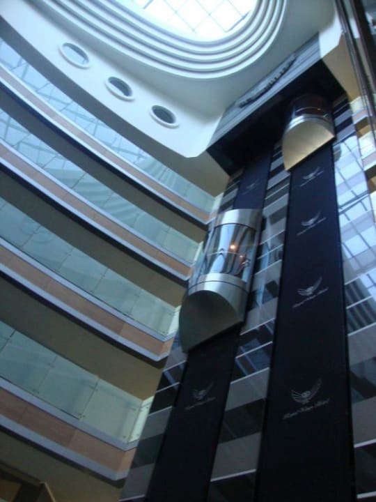Lift Royal Wings Hotel