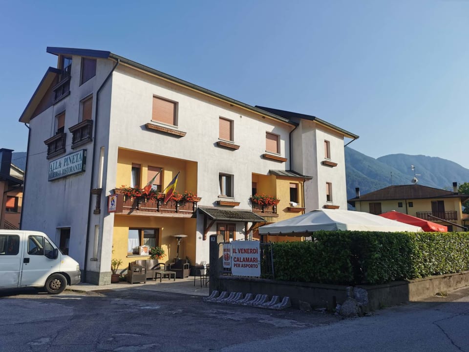 Außenansicht Pension Alla Pineta