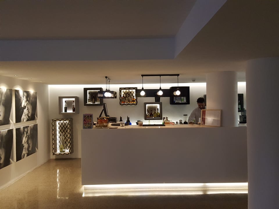 Lobby HM Balanguera Beach