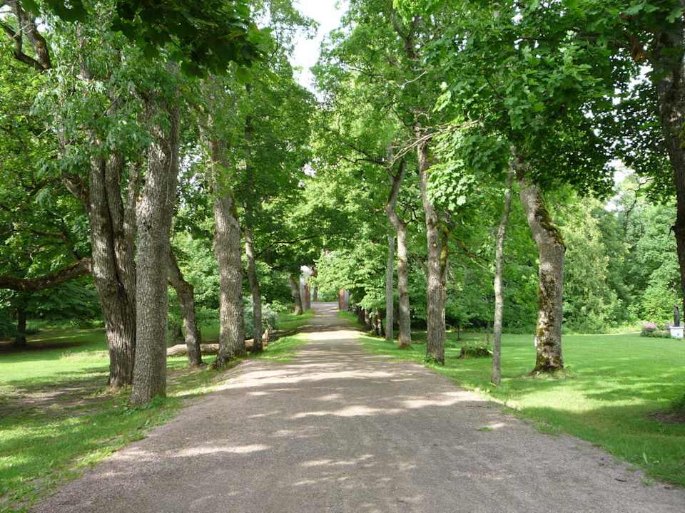 Street Hotel Svartå Slott / Mustio Manor