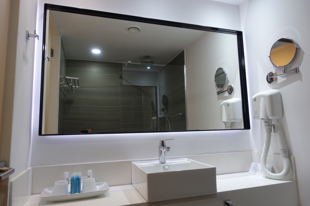 Zimmer Crystal Springs Beach Hotel