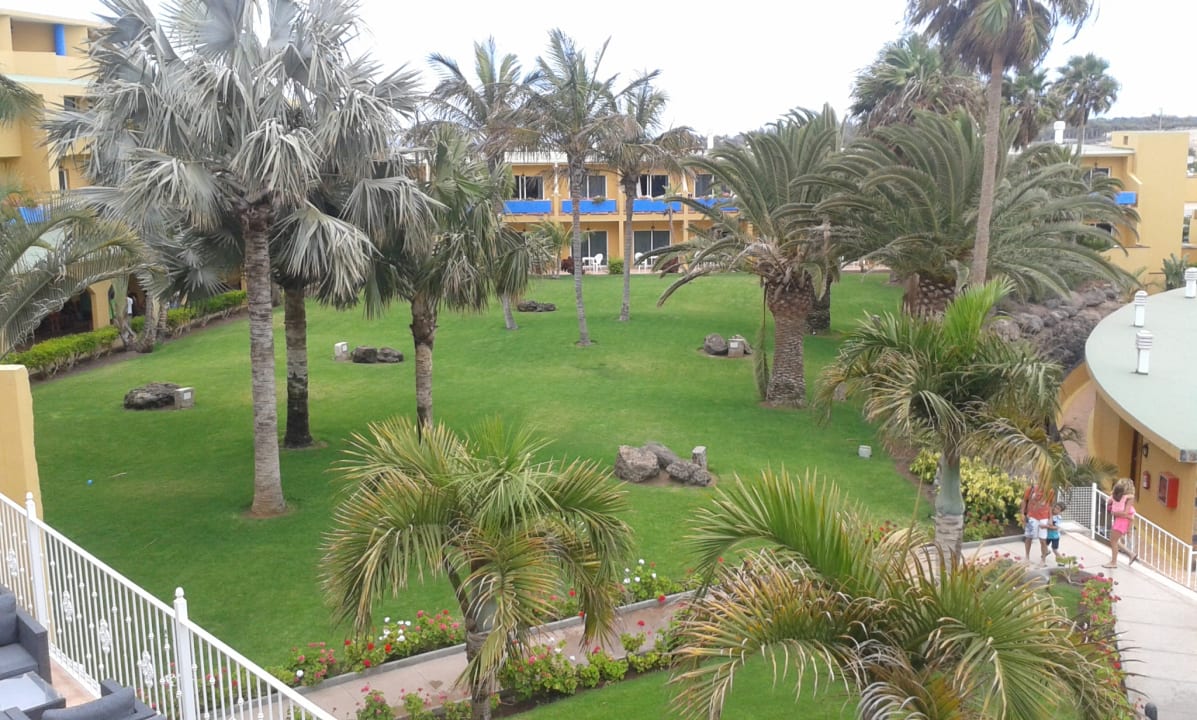 Von der oberen Terasse aus Club Hotel Drago Park