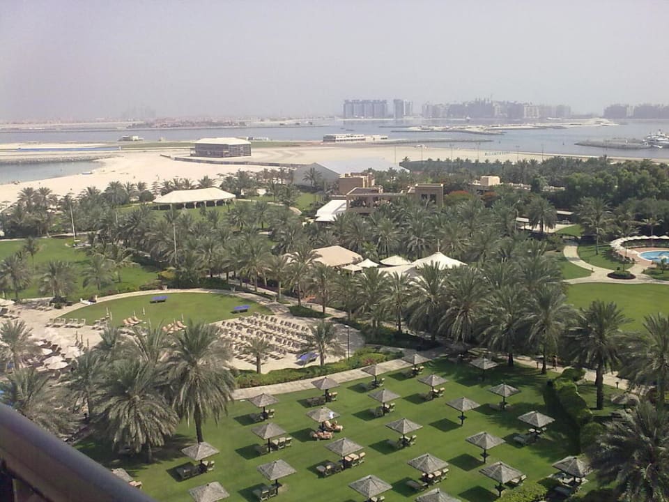 Blick zur Palme Le Royal Méridien Beach Resort & Spa Dubai