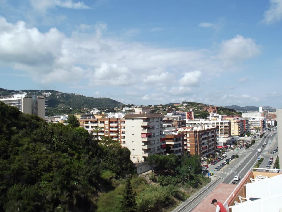 Widok z dachu na miasto Checkin Catalonia