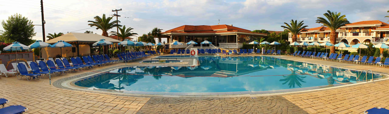 Bazén Golden Sun Hotel