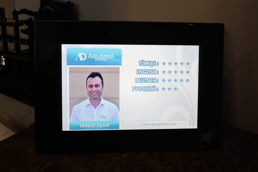 Dig. Bilderrahmen - Wer spricht was (Rezeption) Dobedan Exclusive Hotel And Spa