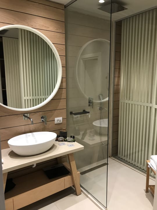 Zimmer Ikones Seafront Luxury Suites