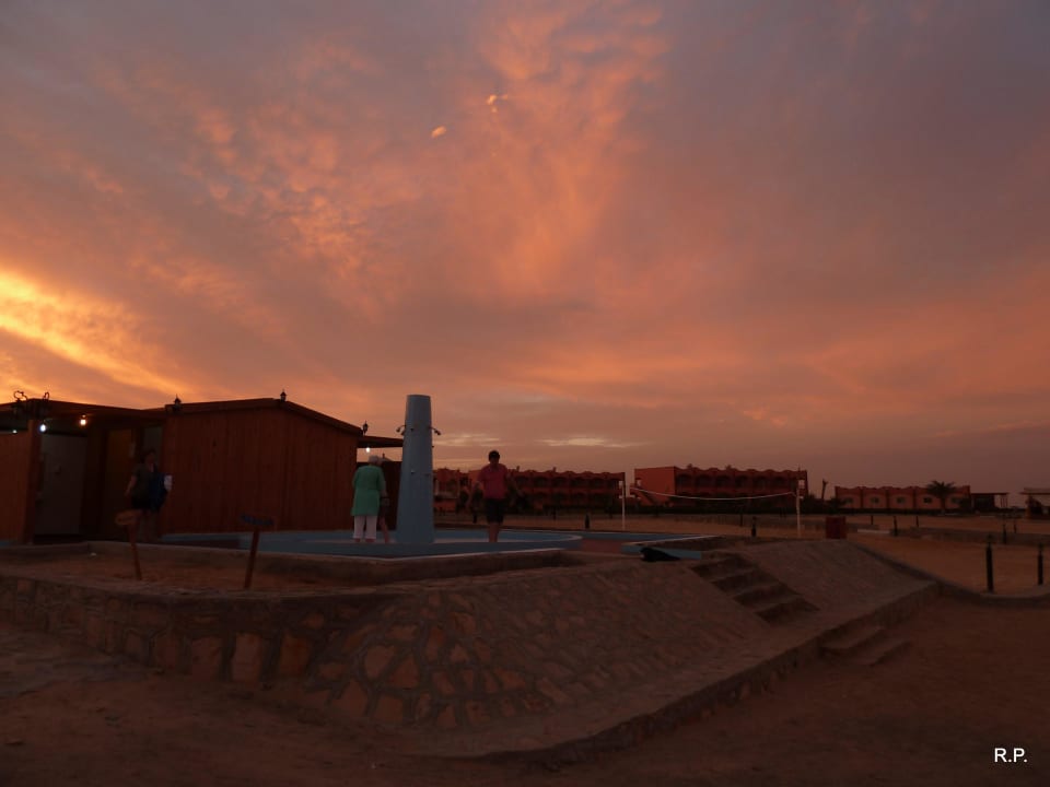 Die Duschen am Strand Three Corners Happy Life Beach Resort