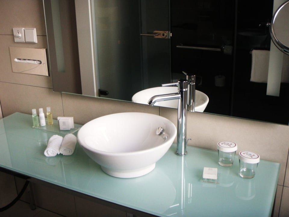 Badezimmer Armaturen Vienna House by Wyndham Andel's Berlin