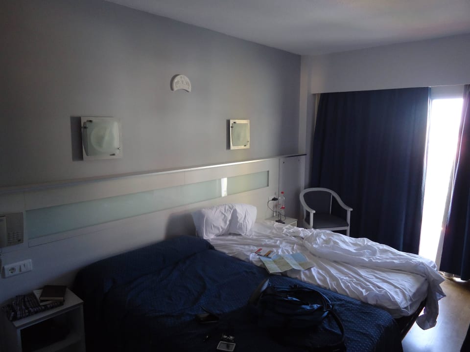 Die Unordnung ist selbst verursacht... Hotel Princesa Solar (Adults Recommended)
