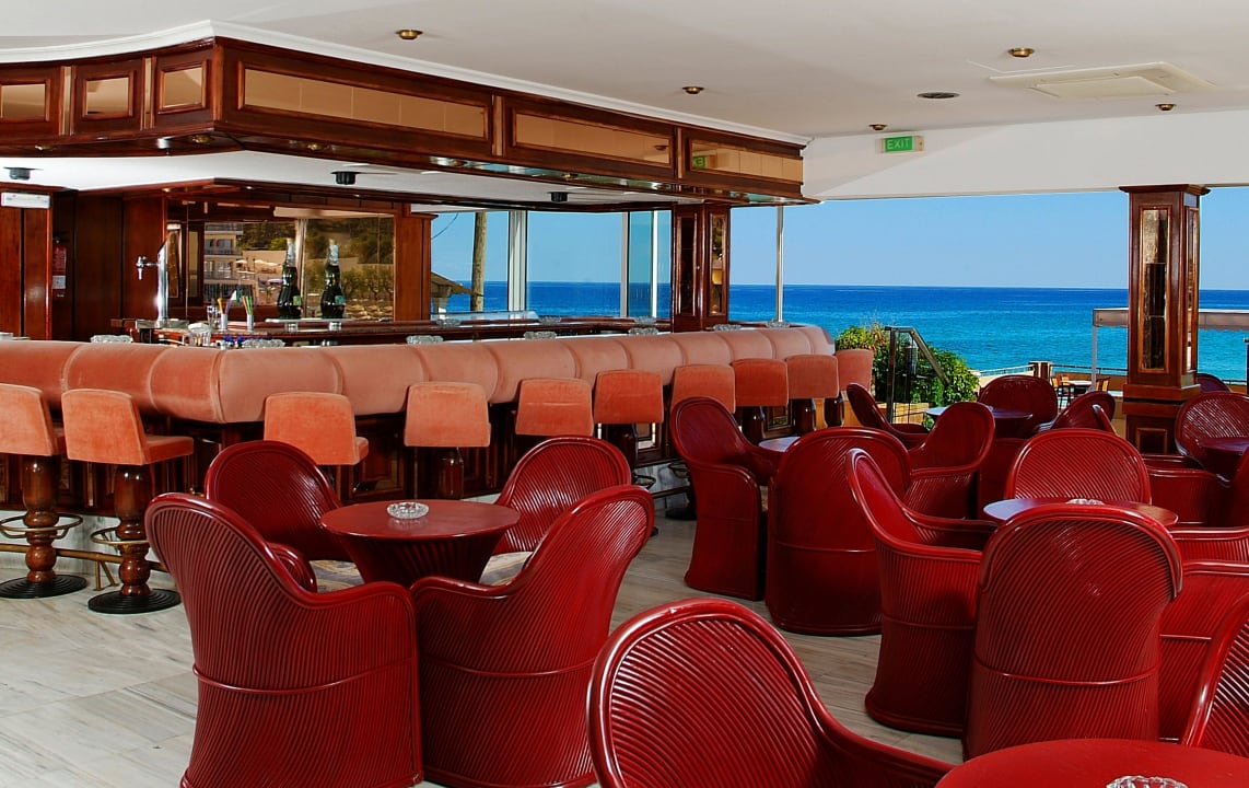Die 2. Bar Hotel Clumba