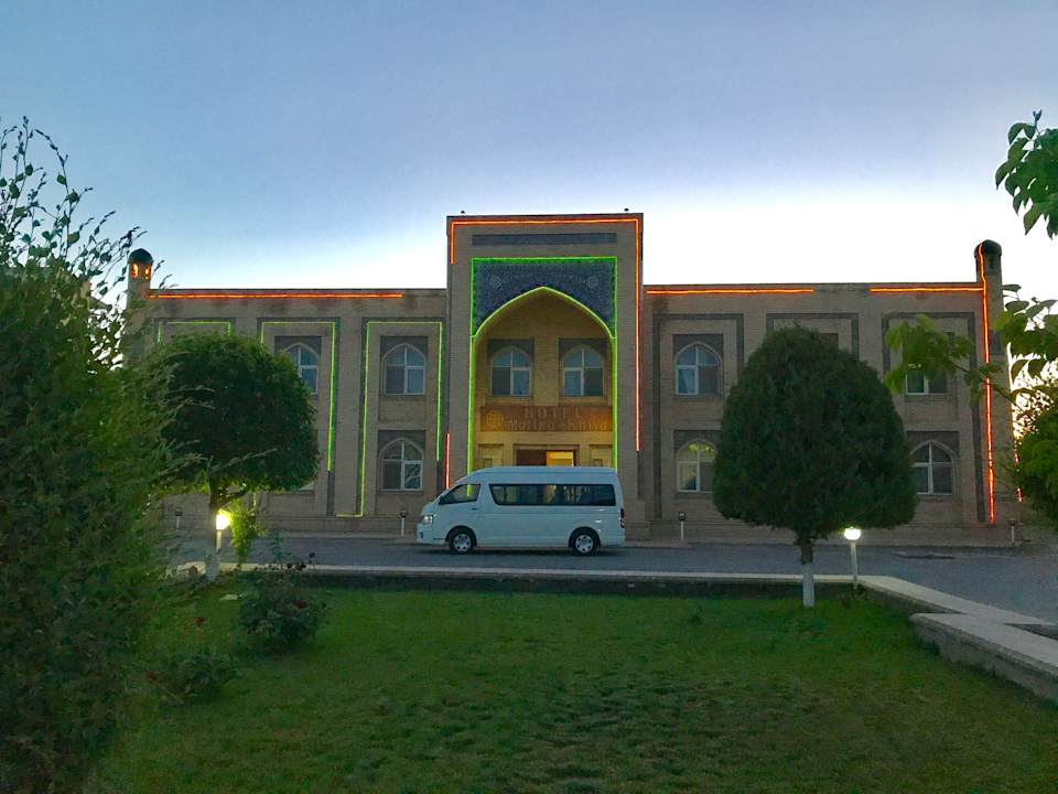 Außenansicht Hotel Malika Kheivak