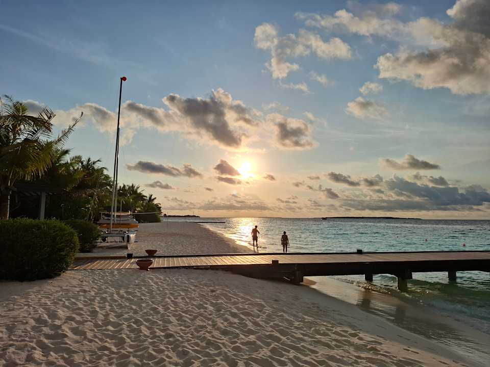 Strand Adaaran Select Meedhupparu Island Resort - Premium All Inclusive