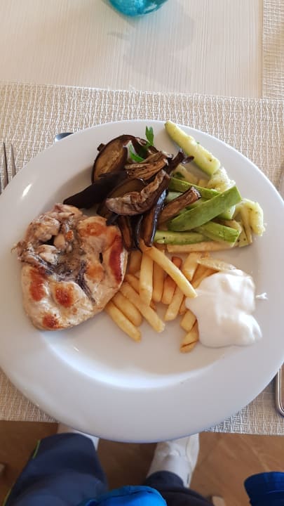 Gastro Aparthotel Founty Beach