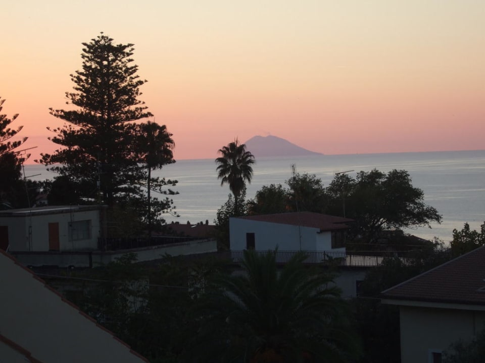 Blick auf Stromboli Tropis Hotel