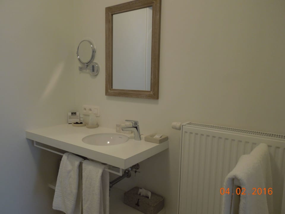 Teilansicht vom großen Bad Strandhotel du Bassin