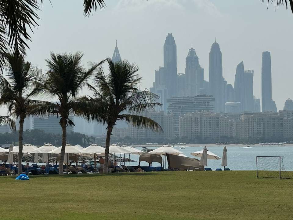 Strand Rixos The Palm Hotel & Suites