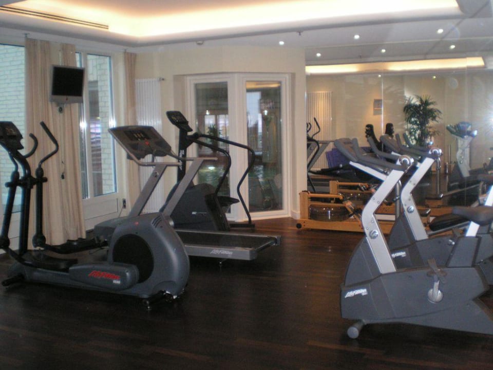 Fitness Bereich Grand Elysée Hamburg
