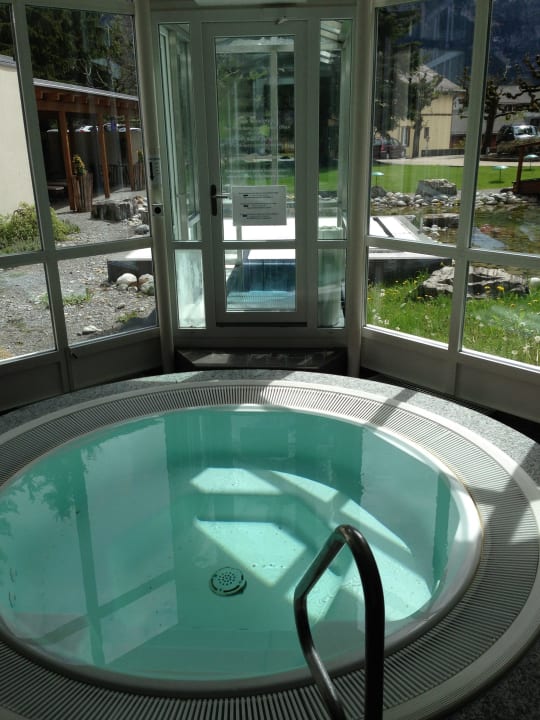 Whirlpool innen Belvedere Swiss Quality Hotel