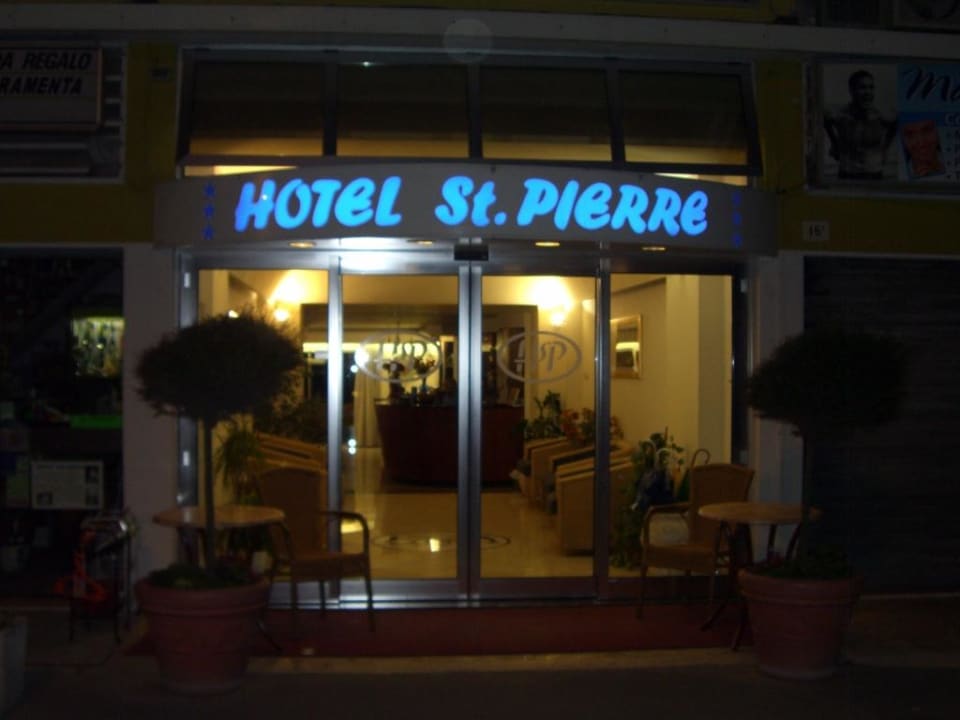 Eingang Hotel St Pierre