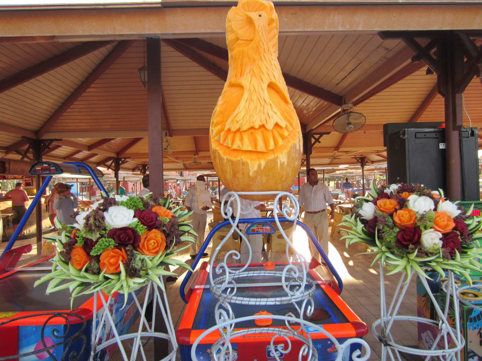 Ägyptischer Abend am Pool,tolle Schnitzereien Pickalbatros Aqua Park Resort - Hurghada