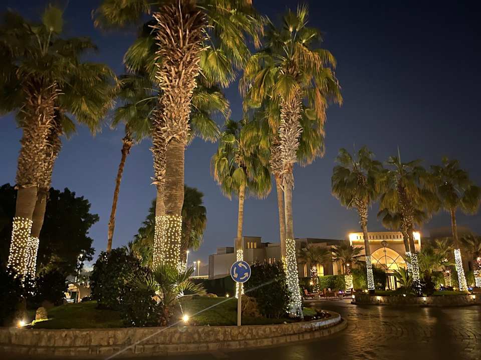 Außenansicht The Cove Rotana Resort