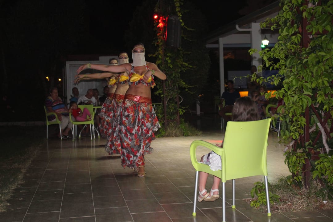 Вечернее шоу Hotel Blue Fish