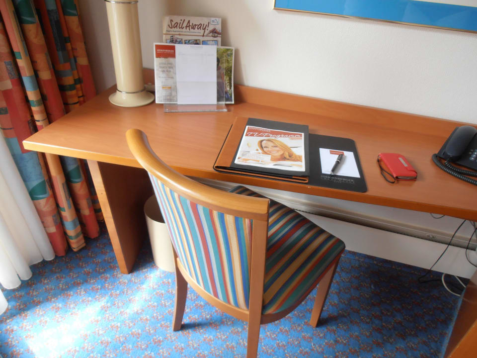 Schreibtisch Steigenberger Conti Hansa