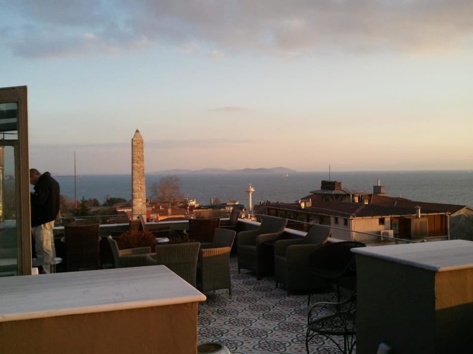 Dachterrasse mit Ausblick Hotel Ibrahim Pasha
