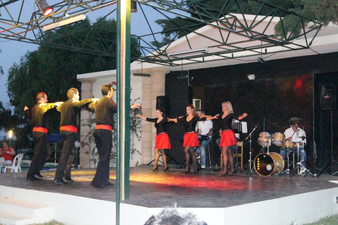 Sirtaki Tanz Hotel Calypso Beach