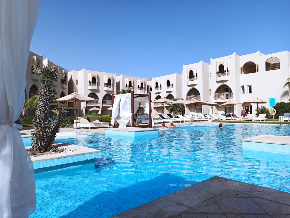 Pool TUI BLUE Palm Beach Palace Djerba