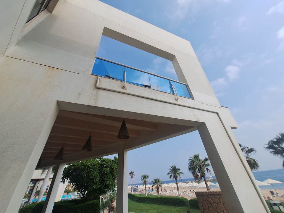 Außenansicht Radisson Blu Resort Fujairah