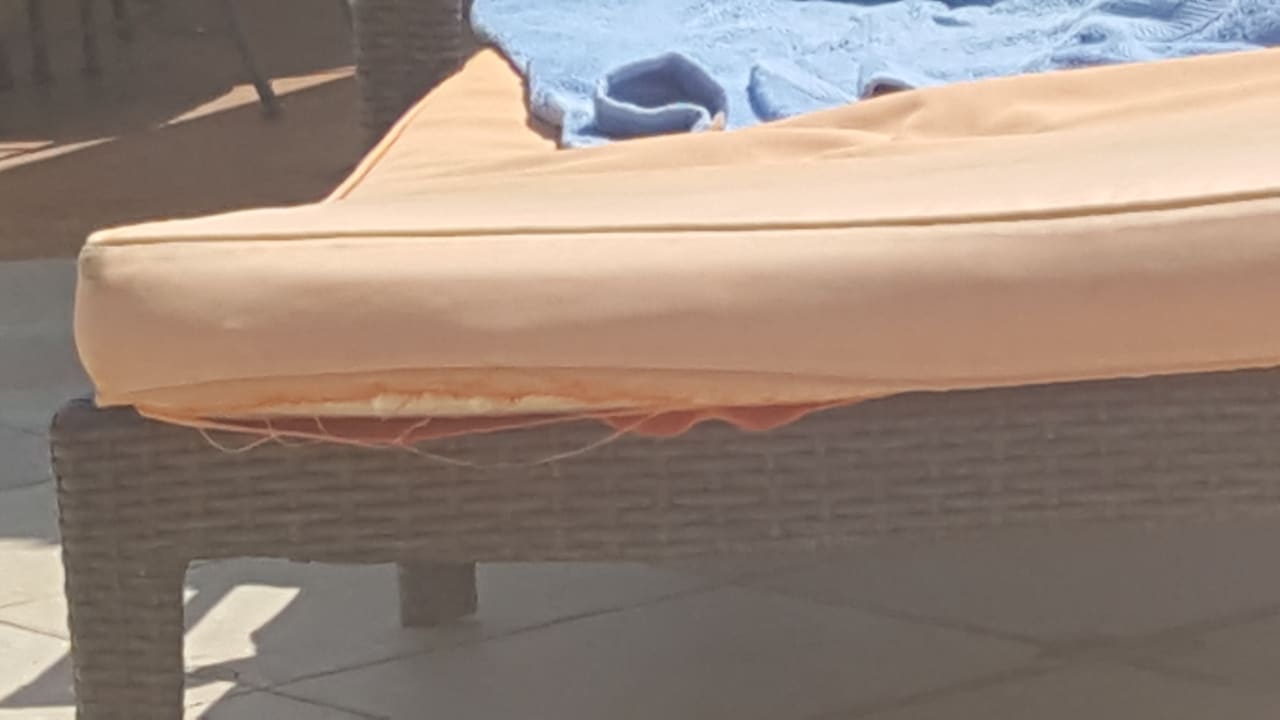 Pool Wyndham Garden Salalah Mirbat