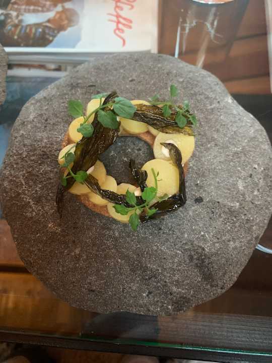 Gastro VILLA HUNDERT Boutique Mountainscape