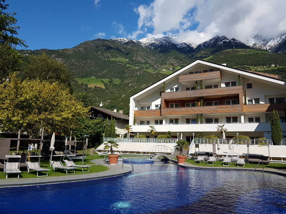 Pool TYROL family retreat