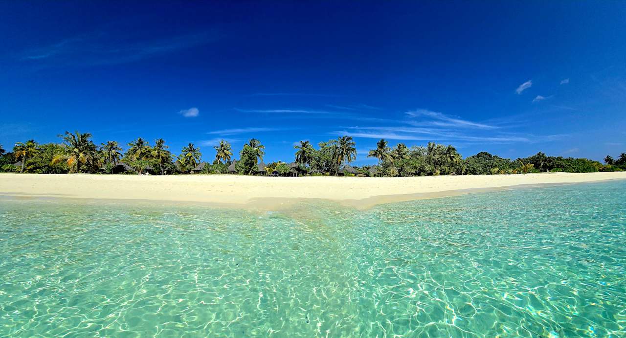 Strand Kuredu Island Resort & Spa