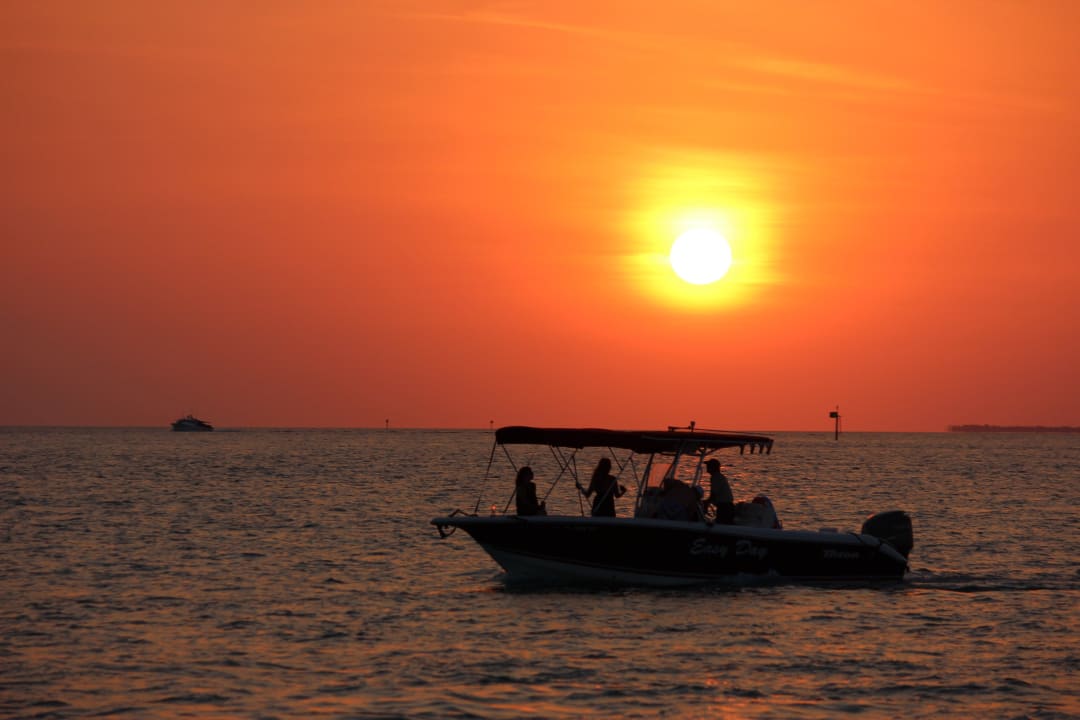 Sonnenuntergang Key West vom Boot Hotel Sheraton Suites Key West