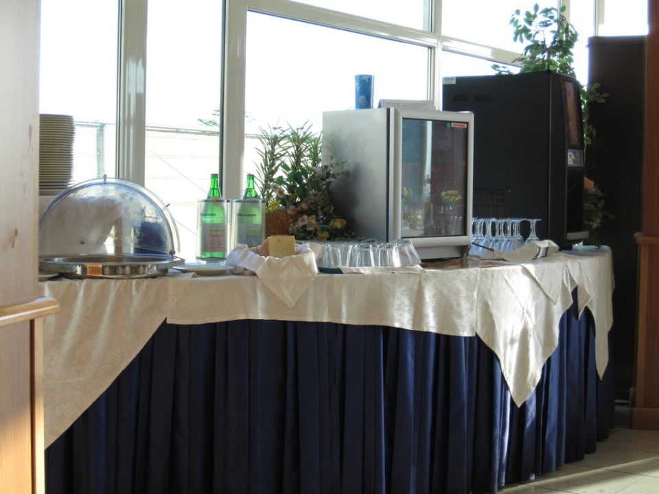 Frühstücksbüffet Rèmin Plaza Hotel