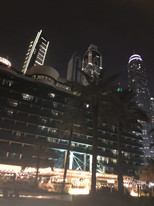 Außenansicht Le Meridien Mina Seyahi Beach Resort & Waterpark