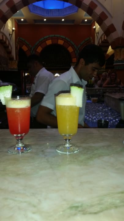 Cocktails Kamelya Aishen Club