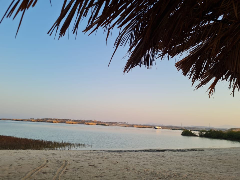 Strand Hotel Mangrove Bay Resort